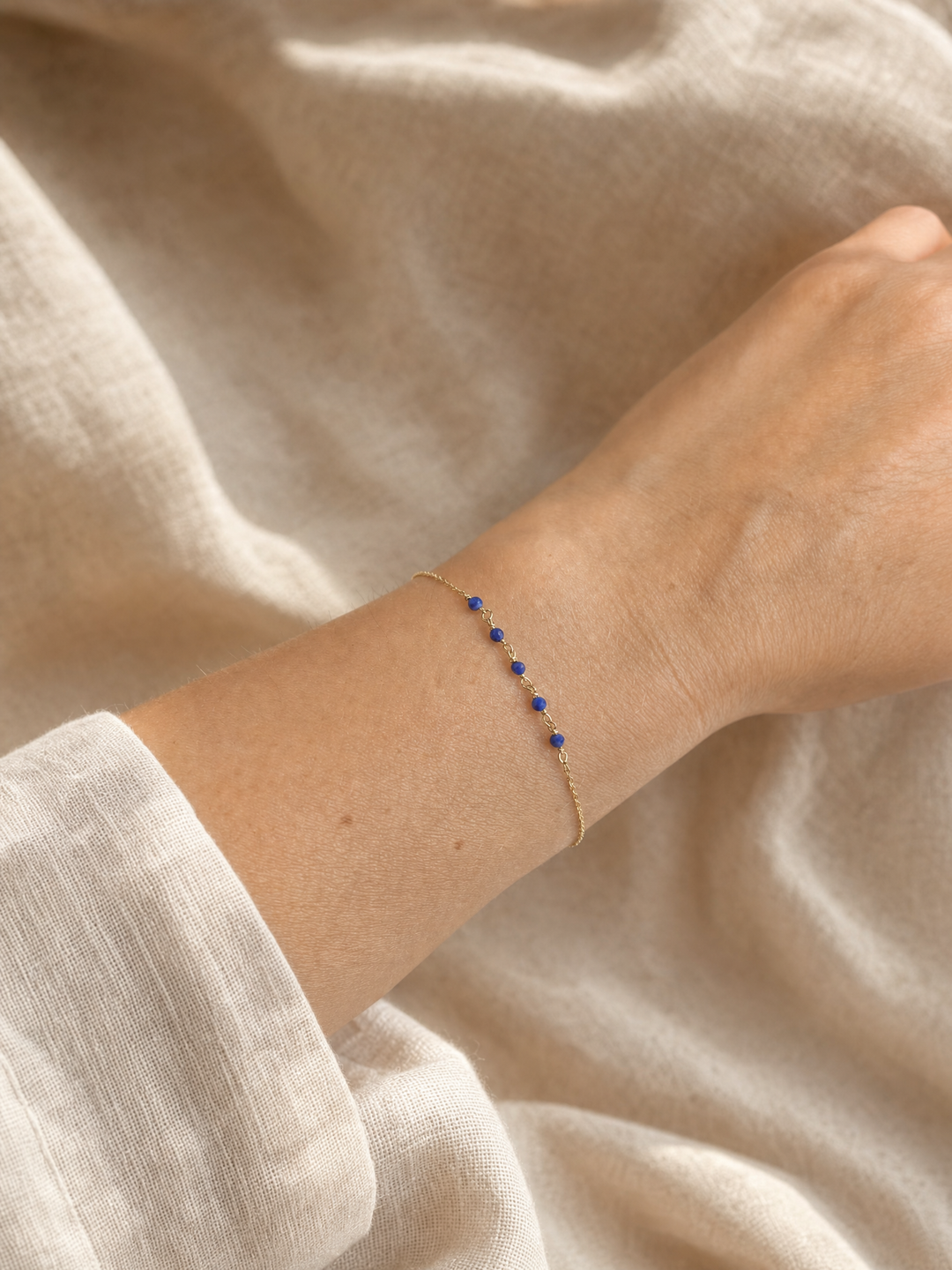 Armband "Mia" Lapislazuli vergoldet – Detailansicht