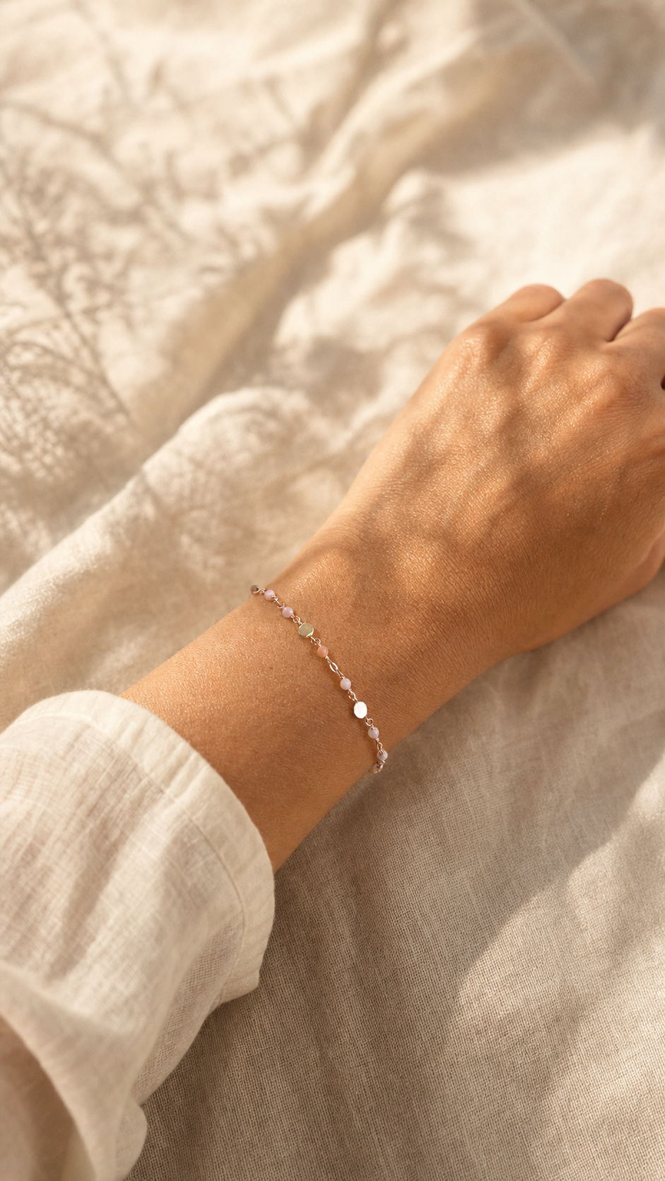 Armband „Marbella“ mit pinkem Opal – Detailansicht