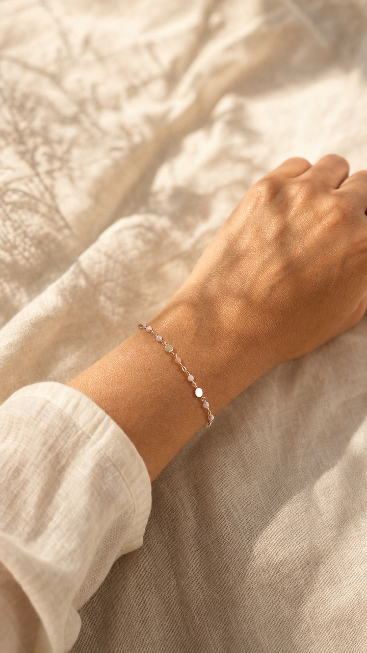 Armband „Marbella“ mit pinkem Opal – Detailansicht