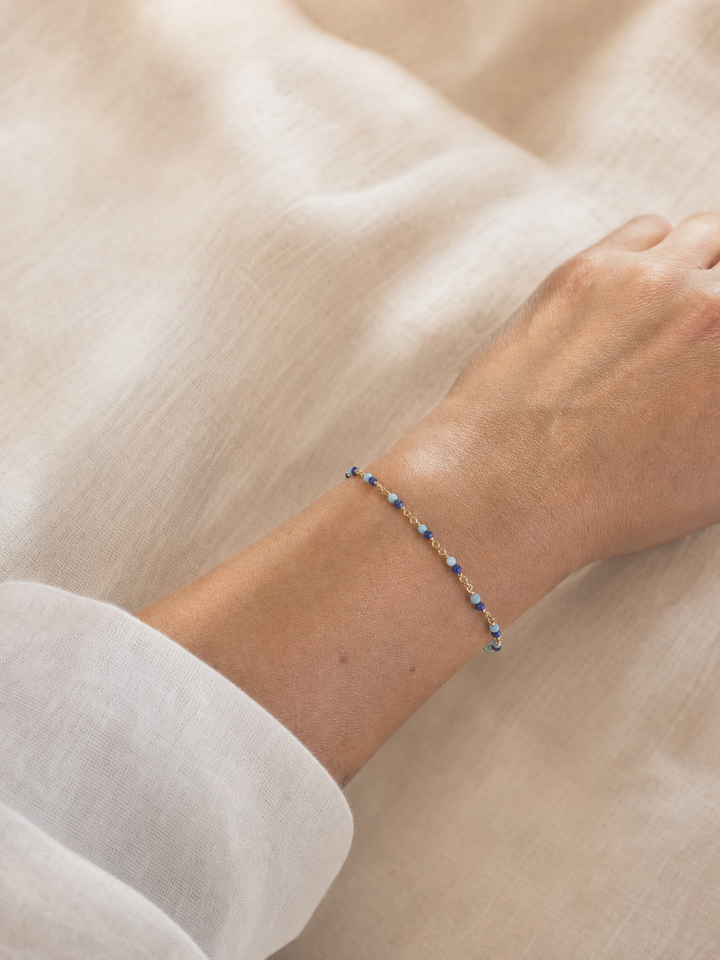 Armband "Riviera" mit Amazonit und Lapislazuli, vergoldetes Sterling Silber – Detailansicht
