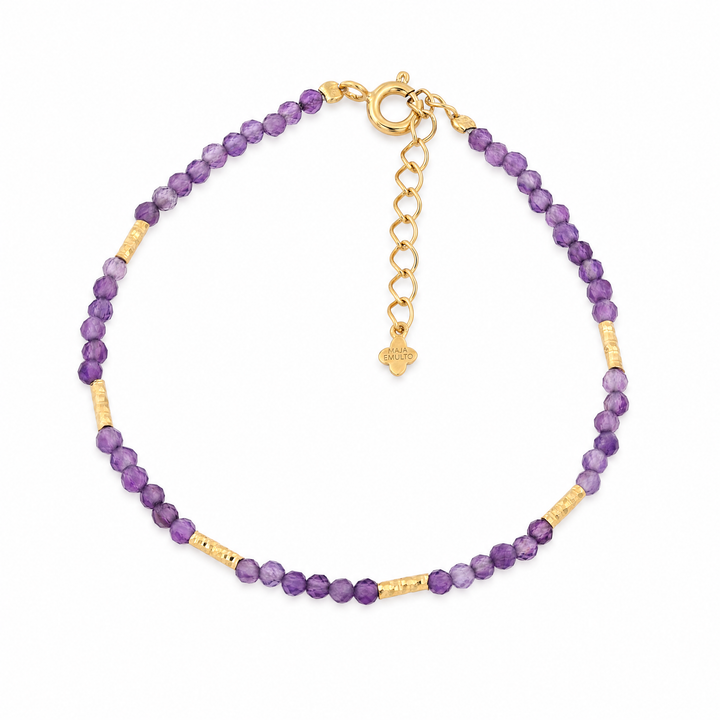 Armband "Marea" mit violetten facettierten Amethyst-Perlen und vergoldeten Röhrchen