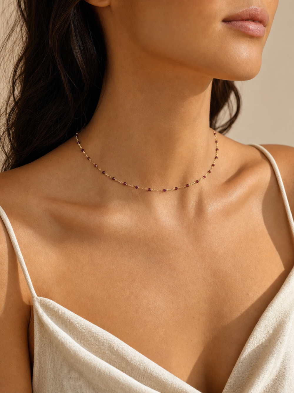 Halskette "Stellina" mit Granat, Sterling Silber 925 vergoldet – Detailansicht