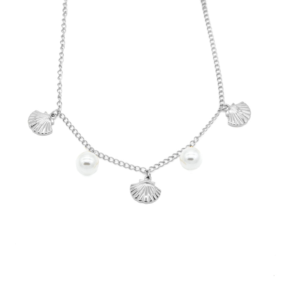Necklace "Pearl of the shell"