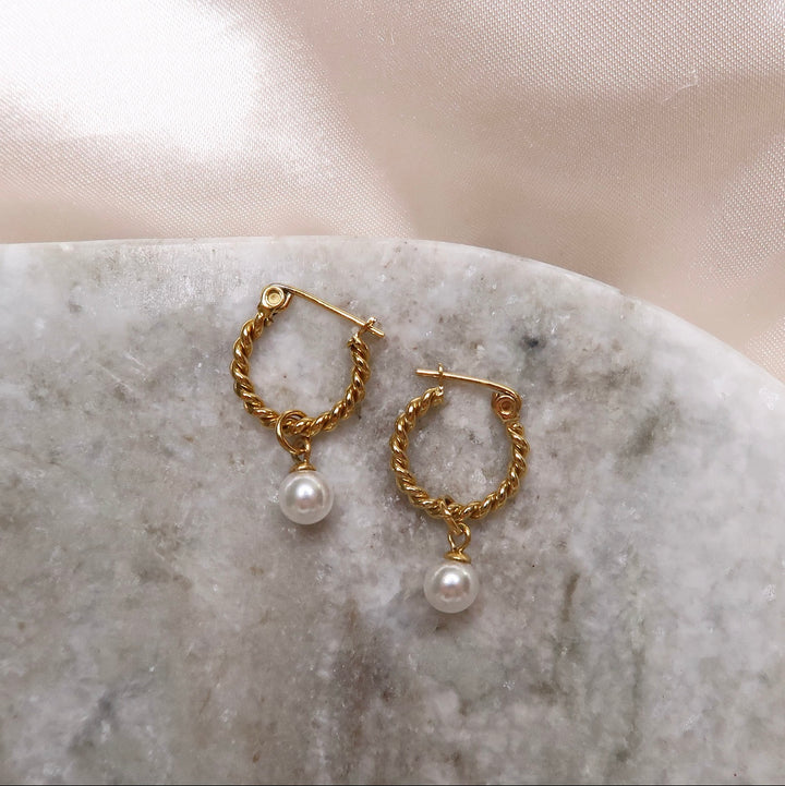 Earring "Chilling Pearl" (single)